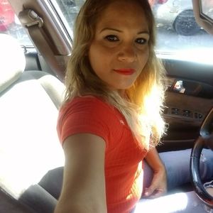 Meet your Posher, Noelia